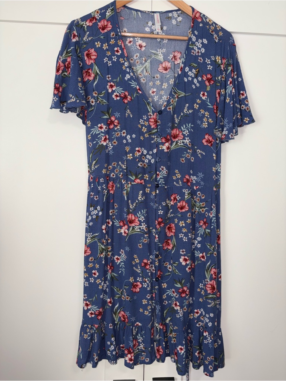 Xhilaration Button Front Blue Floral Midi Dress